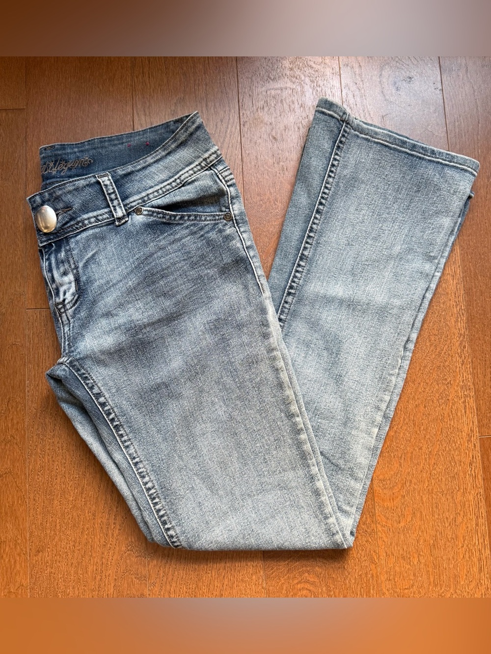 Y2K Light Wash Low Rise Bootcut Jeans
